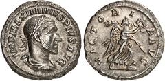 RÖMER RÖMISCHES KAISERREICH. MAXIMINUS I. Thrax 235-238. Denar (235/236) 3,56g. Büste mit Panzer, Paludamentum und Lorbeerkranz n.r. IMP MAXIMINVS PIVS AVG / VICTOR-IA AVG Victoria schreitet mit Kranz