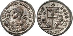 RÖMER RÖMISCHES KAISERREICH. Licinius II. Caesar 317-324. AE-Follis 19mm (320) 2,86g, Siscia, 4. Offizin. Büste mit Panzer, Lorbeerkranz, Parazonium und mit Victoriolaglobus in erhobener Rechter n.l. 