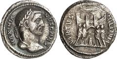 RÖMER RÖMISCHES KAISERREICH. MAXIMIANUS I. Herculius, 285-308,310. Argenteus (294) 3,06g, Rom. Kopf m. Lkr. n.r. MAXIMI-ANVS AVG / VIRTVS - MILITVM Tetrarchen opfern vor Lagertor, mit 6 Türmen. RIC 27