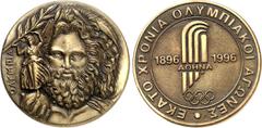 MEDAILLEN SPORT. OLYMPISCHE SPIELE. Olympische Komitees. ATHEN Medaille 1996 auf 100 Jahre Olympische Spiele der Neuzeit 1896-1996. Zeuskopf v.v. mit Nikestatuette (Motiv d. 1 Siegermedaille) / Stilis
