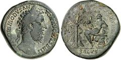 RÖMER RÖMISCHES KAISERREICH. COMMODUS, Augustus 177-192. AE-Sesterz 32mm (184) 29,67g. Kopf m. Lkr. n.r. M COMMODVS AN-TON AVG PIVS BRIT / [P M TR P VIIII IMP VII] COS IIII [P P] - S - C - SALVS sitzt