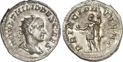 RÖMER RÖMISCHES KAISERREICH. Philippus II., Caesar 244-247. Antoninian (245/247) 22mm 4,03g. Palliumbüste m. Strkr. n.r. M IVL PHILIPPVS CAES / PRINCIPI I-VVENT Philippus steht in Rüstung n.links, Fig