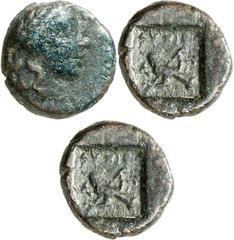 GRIECHEN LYKIEN LYKISCHER BUND: ARYKANDA. AE-Chalkus 10mm (100/80 v.Chr.) 1,41g. Apollonkopf n.r. / in Plinthe: LYKIWN - A-P Gorytos und Bogen gekreuzt. Troxell 80b. R dunkelbraune Patina mit grünen T