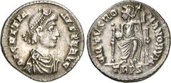 RÖMER RÖMISCHES KAISERREICH. GRATIANUS 367-383. Siliqua (367/375) 1,74g, Trier. Paludamentbüste m. Perldiadem n.r. D N GRATIA-NVS P F AVG / VRBS - ROMA Roma victrix thront n.l.; unten TRPS. RIC 27a. .