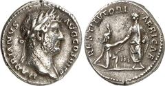 RÖMER RÖMISCHES KAISERREICH. HADRIANUS 117-138. Denar (134/138) 3,13g. Kopf m. Lkr. n.r. HADRIANVS - AVG COS III P P / RESTITVTORI - AFRICAE Hadrian steht rechts in Toga n.l. und hilft kniender Africa