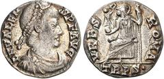 RÖMER RÖMISCHES KAISERREICH. VALENS 364-378. Siliqua (367/375/378) 1,66g, Trier. Drapierte Büste mit Perlendiadem n. r. DN VALENS PF AVG / VRBS ROMA Roma sitzt n. l. mit Speer und Victoria auf Globus,
