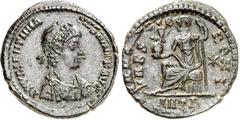 RÖMER RÖMISCHES KAISERREICH. VALENTINIANUS II. 375-392. AE-Centenionalis 18mm (378/383) 2,57g, Antiochia, 4. Off. Paludamentbüste m. Perlendiadem n.r. D N VALENTINIANVS P F AVG / VRBS ROMA Roma sitzt 