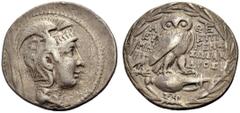 GRIECHISCHE MÜNZEN ATTIKA ATHEN Tetradrachmon, neuer Stil, nach ca. 187 v. Chr. Kopf der Athena mit Helm n. r. Rv. AΘE/ EΥMH/ EΠIΓENH/ ΣΩΣANΔΡOΣ Eule frontal auf Lekythos stehend, darunter ΣΦ; l.; im 