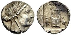 GRIECHISCHE MÜNZEN LYKIEN LYKISCHE LIGA Drachme, Period II, ca. 100-88 v. Chr. Olympos. Kopf des Apollon mit L. n. r., hinter dem Kopf Köcher. Rv. OΛΥMΠ- Kithara zwischen Helm mit Helmbusch und Schwer