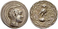 GRIECHISCHE MÜNZEN ATTIKA. ATHEN. Tetradrachmon, Neuer Stil, 137-136 v. Chr. Athenakopf im attischen Helm mit dreifacher Helmzier n.r., auf dem Helm Ranke, über dem Visier Pferdeprotomen. Rv. Α-ΘΕ/ΜΙ/
