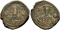 BYZANTINISCHE MÜNZEN Michael VII. Dukas, 1071-1078. Bronze-Follis. Büste Christi frontal, l. und r. je ein Stern. Rv. Der Kaiser frontal mit Kreuzkrone und Loros, Labarum und Kreuzglobus haltend. 8,76