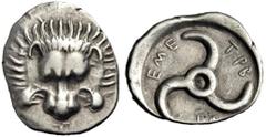 GRIECHISCHE MÜNZEN LYKIEN. LYKISCHE DYNASTEN. Trbbenimi, Dynast von Limyra, um 400-380 v. Chr. Drittelstater, Silber. Löwenkopf von vorne, darunter F. Rv. Herrschername in lykischer Schrift, TPB (BVN)