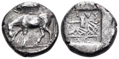Greek THESSALY. Larissa. Circa 500-479 BC. Drachm (Silver, 16 mm, 5.81 g, 3 h). Horse with head lowered, grazing to left; above, fly to left. Rev. ΛΑRΙ-ϞΑΙΟ-Ν Sandal of Jason to left with double-ax ab