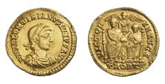 Ancient Coins Römische Kaiserzeit Valentinianus II. (375–392) Solidus (Au) 375–378 Trier Av: DN VALENTINIANVS IVN PF AVG páncélos mellkép jobbra /Büste im Kürass mit Perldiadem und Paludamentum/ Rv: V