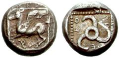 Greek Coins Dynasts of Lycia Kuprlli, c. 485-440. No.: 1558 Schätzwert/Estimation: CHF 250.- d=14 mm 1/3 stater c. 485-440, AR 3.08 g. Rosen 721 (=). Vismara, Lycia II, 121 var. Lightly toned. Scratch