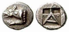 Greek Coins Argolis, Argos Diobol circa 490-470, AR 2.87 g. Forepart of wolf l., with pellet on neck. Rev. A with three pellets across the field within incuse square; above, bipartite incuse square. B
