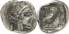 Attique Athènes. Tétradrachme vers 430-420 av. J.-C. 17,14g. Tête d’Athéna casquée à droite, le casque décoré de feuilles d’olivier / Chouette debout à droite, regardant de face; en haut à gauche, un 