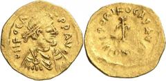 LE MONDE ARABE ARAB-BYZANTINE, CIRCA AH 60-72 (679-691). THE FIRST ISLAMIC GOLD COINAGE : AN UNKNOWN GOLD FRACTION OF A SOLIDUS. Dynastie Omeyyade. Tremissis non daté, vers AH 60-72 (679-691), atelier