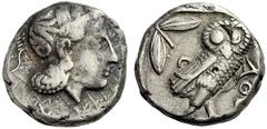 GRIECHISCHE MÜNZEN ATTIKA ATHEN Tetradrachme, geprägt unter dem Tyrannen Lachares 296 - 295. Kopf der Athena mit attischem Helm, scheibenförmigem Ohranhänger und Perlenhalskette rechts; der Helm ist m