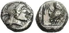 GRIECHISCHE MÜNZEN ATTIKA ATHEN Tetradrachme, 500 - 480. Kopf der Athena im attischen Helm und Scheibenohrring nach rechts, Helmbusch als Zickzacklinie mit Punkten angegeben. Rs: [AΘE], Eule nach rech