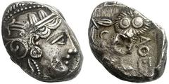 GRIECHISCHE MÜNZEN ATTIKA ATHEN Tyrann Lachares (296 - 295). Tetradrachme. Kopf der Athena mit attischem Helm, scheibenförmigem Ohranhänger und Perlhalskette nach rechts, der Helm ist mit drei Ölblätt