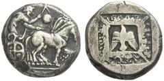 GRIECHISCHE MÜNZEN MAKEDONIEN OLYNTHOS Tetradrachme, vor 500 v. Chr. Bärtiger Wagenlenker mit Peitsche und Chiton in Quadriga nach rechts, im Feld darüber Kugel. Rs: Adler nach rechts im Quadratum Inc