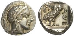 GRIECHISCHE MÜNZEN ATTIKA ATHEN Tetradrachme, vor 421 v. Chr. Kopf der Athena im attischen Helm mit Lorbeerkranz nach rechts. Rs: AQE, Eule steht nach rechts, Kopf frontal, im linken Feld Olivenzweig,