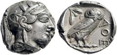 GRIECHISCHE MÜNZEN ATTIKA ATHEN Tetradrachme, ca. 454 - 404. Kopf der Athena im attischen Helm mit Lorbeerkranz nach rechts. Rs: ΑΘΕ, Eule steht nach rechts, Kopf frontal, im linken Feld Olivenzweig, 
