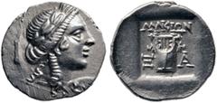 GRIECHISCHE MÜNZEN LYKIEN LYKISCHER BUND Drachme, 167 - 81, Xanthos. Kopf des Apollon mit Lorbeerkranz nach rechts, dahinter Bogen und Köcher. Rs: ΛYKIΩN. Kithara, beiderseits die Initialen der Stadt 