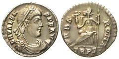 Roman Imperial Valens (364-378), Siliqua, Augusta Treverorum, c. AD 367-375; AR (g 2,04; mm 17,8); D N VALENS P F AVG, diademed, draped and cuirassed bust r., Rv. VRBS ROMA, Roma seated l., holding Vi