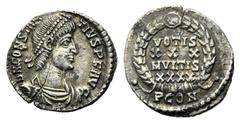 Monete romane imperiali / The Roman Empire Costanzo II (337-361), Siliqua, Arelate, AR, (g 1,94, mm 18, h 5). Busto diademato e drappeggiato a d., Rv. VOTIS XXX MVLTIS XXXX in corona d’alloro. RIC 207