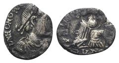 Early Medieval Vandals, Pseudo-Imperial coinage, c. 440-490. AR Siliqua (15mm, 1.70g, 9h). In the name of Honorius. Pseudo-Ravenna mint in Carthage, under Gaiseric or Huneric, circa 470s-early 480s. P