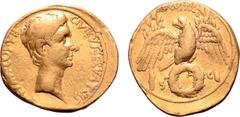 Roman Imperial Augustus AV Aureus. Italian mint (Rome?), 27 BC. CAESAR•COS•VII•CIVIBVS•SERVATEIS, bare head right / AVGVSTVS, eagle with spread wings and head turned to left, standing facing upon coro