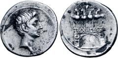 Roman Imperatorial Octavian AR Denarius. Rome, 29-27 BC. Bare head to right / IMP CAESAR on architrave of arch surmounted by facing quadriga bearing Octavian. CRI 422; RIC I 267; BMCRE 624; RSC 123 (A