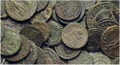 ANCIENT COINS LOTS Roman Empire Licinius I, 307-323. 19 small bronzes. Licinius II. 3 small bronzes. Constantinus I. 1 large bronze. 13 medium bronzes. 58 small bronzes. City coins (Roma/Constantinopo