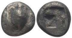 Greek Inseln vor Attika. Aigina. Stater (Silber). Ca. 550 - 525 v. Chr. Vs: Seeschildkröte. Rs: Quadratum incusum. 20 mm. 11,68 g. HGC 6, 425; Slg. Dewing 1654. Sehr schön.