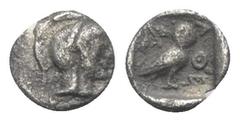 Greek Attika. Athen. Hemiobol (Silber). Ca. 500 - 485 v. Chr. Vs: Kopf der Athena mit attischem Helm rechts. Rs: Eule nach rechts stehend, den Kopf en face, im Feld links oben Olivenzweig; das Ganze i
