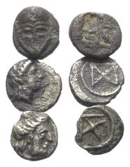 Lots - Ancient Coins Griechische Münzen - Lots. Unter anderem: Salamis (Zypern). Lot (3 Stück, Silber): verschiedene Nominale; ca. 5. - 2. Jhdt. v. Chr. Sehr schön - fast sehr schön. Verkauft wie bese