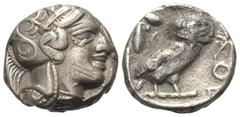 Greek Attika. Athen. Tetradrachme (Silber). Ca. 400 - 353 v. Chr. Vs: Kopf der Athena mit ölzweiggeschmücktem attischem Helm, Ohranhänger und Halskette rechts. Rs: Eule nach rechts stehend, Kopf en fa