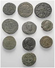 Lots - Ancient Coins Römische Münzen - Lots. Kaiserzeit. Lot (10 Stück, Bronze): Kleinbronzen des späten 3. Jh. und aus dem 4. Jh. Unter anderem: Constantinus I. (307 - 337 n. Chr.), Iulianus II. Apos