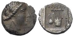 Greek Lykien. Lykischer Bund. Drachme (Silber). Ca. 88 - 84 v. Chr. Olympos. Vs: Kopf des Apollon mit Lorbeerkranz und Köcher mit Bogen über der Schulter rechts. Rs: Kithara, darüber Ethnikon; im Feld