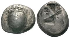 Greek Inseln vor Attika. Aigina. Stater (Silber). Ca. 525 - 475 v. Chr. Vs: Seeschildkröte. Rs: Quadratum incusum. 21 mm. 12,00 g. HGC 6, 428; Slg. Dewing 1655. Sehr schön.