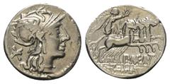 Roman Republican P. Maenius Antiaticus. Denar (Silber). 132 v. Chr. Roma. Vs: Kopf der Roma mit geflügeltem Greifenkopfhelm rechts, im Feld links Wertzeichen. Rs: P MAE ANT (teilweise in Ligatur) / RO