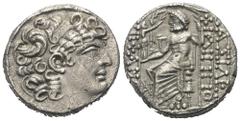 Roman Provincial Seleukis und Pierien. Antiochia am Orontes. Augustus (31 v. - 14 n. Chr.). Tetradrachme (Silber). Jahr nicht lesbar. Vs: Kopf des Philippos I. mit Diadem rechts. Rs: Zeus mit Nike und
