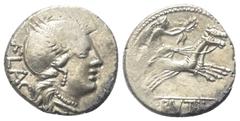 Roman Republican L. Rutilius Flaccus. Denar (Silber). 77 v. Chr. Rom. Vs: FLAC. Kopf der Roma mit geflügeltem Greifenkopfhelm rechts. Rs: L RVTILI. Victoria mit Kranz in galoppierender Biga nach recht