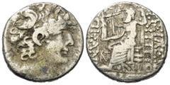 Roman Provincial Seleukis und Pierien. Antiochia am Orontes. Posthume Prägung im Namen Philippos I. Philadelphos (95/4 - 76/5 v. Chr.). Tetradrachme (Silber). 46 /45 v. Chr. (Jahr 4). Vs: Kopf des Phi