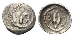 Greek Dynasten von Lykien. Unbestimmte Dynasten. Hemiobol (Silber). 4. Jhdt. v. Chr. Vs: Löwenfell frontal. Rs: Getreidekorn; im Feld links Diskeles und rechts TA (?). 8 mm. 0,26 g. Vgl. CNG, Electron