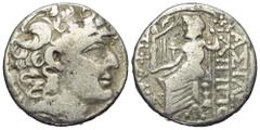 Roman Provincial Seleukis und Pierien. Antiochia am Orontes. Posthume Prägung im Namen Philippos I. Philadelphos (95/4 - 76/5 v. Chr.). Tetradrachme (Silber). Jahr nicht lesbar. Vs: Kopf des Philippos