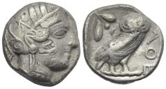 Greek Attika. Athen. Gegengestempelte Prägungen. Tetradrachme (Silber). Ca. 454 - 404 v. Chr. Vs: Kopf der Athena mit ölzweiggeschmücktem attischem Helm, Ohranhänger und Halskette rechts. Rs: Eule nac