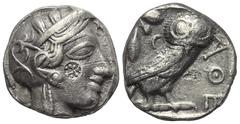 Greek Attika. Athen. Gegengestempelte Prägungen. Tetradrachme (Silber). Ca. 454 - 404 v. Chr. Vs: Kopf der Athena mit ölzweiggeschmücktem attischem Helm, Ohranhänger und Halskette rechts. Rs: Eule nac